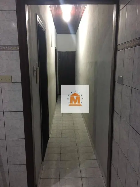 Foto 9 de Casa com 2 quartos à venda, 222m2 em São João, Jacarei - SP