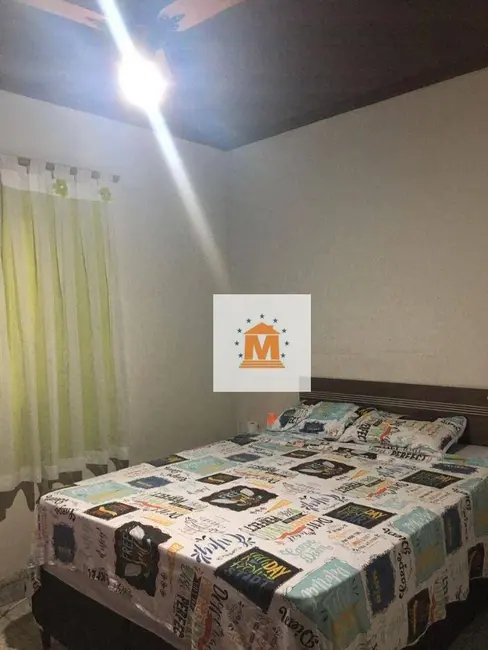 Foto 8 de Casa com 2 quartos à venda, 222m2 em São João, Jacarei - SP