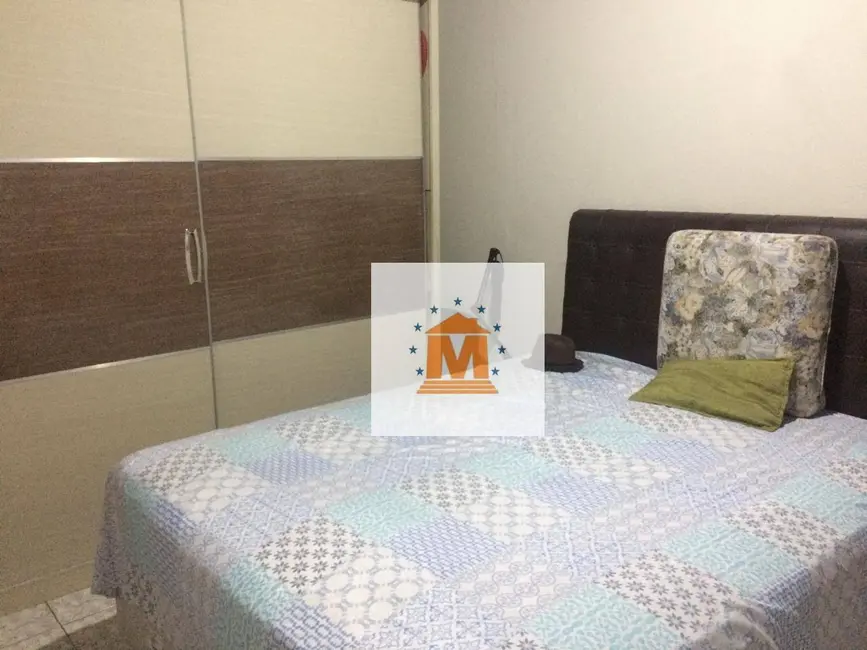 Foto 3 de Casa com 2 quartos à venda, 222m2 em São João, Jacarei - SP