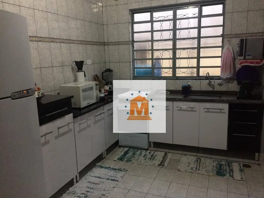 Foto 1 de Casa com 2 quartos à venda, 222m2 em São João, Jacarei - SP