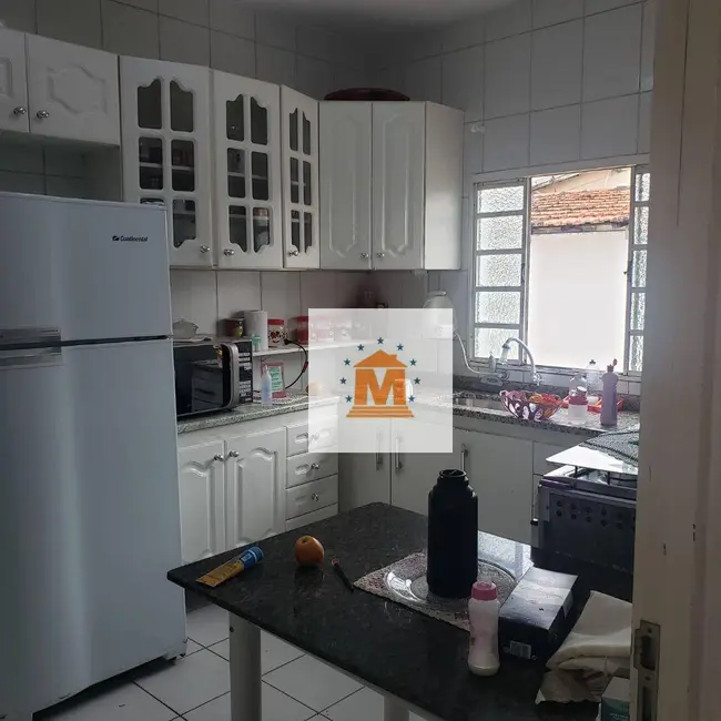 Foto 1 de Casa com 3 quartos à venda em Jardim Jacinto, Jacarei - SP