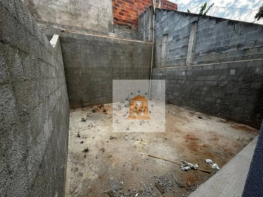 Foto 9 de Casa com 2 quartos à venda, 125m2 em Jardim Colônia, Jacarei - SP
