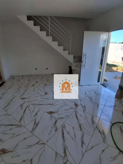 Foto 1 de Sobrado com 2 quartos à venda, 80m2 em Jardim Santo Antônio da Boa Vista, Jacarei - SP