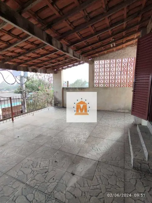 Foto 1 de Sobrado com 2 quartos à venda, 151m2 em Primeiro de Maio, Jacarei - SP