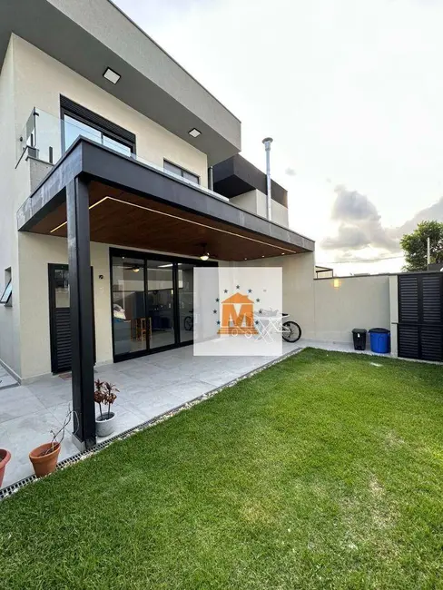 Foto 8 de Sobrado com 4 quartos à venda, 200m2 em Jardim Jacinto, Jacarei - SP