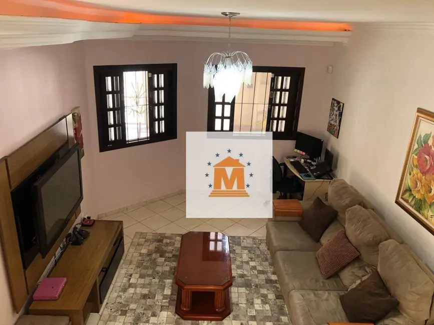 Foto 2 de Sobrado com 4 quartos à venda, 175m2 em Jacarei - SP