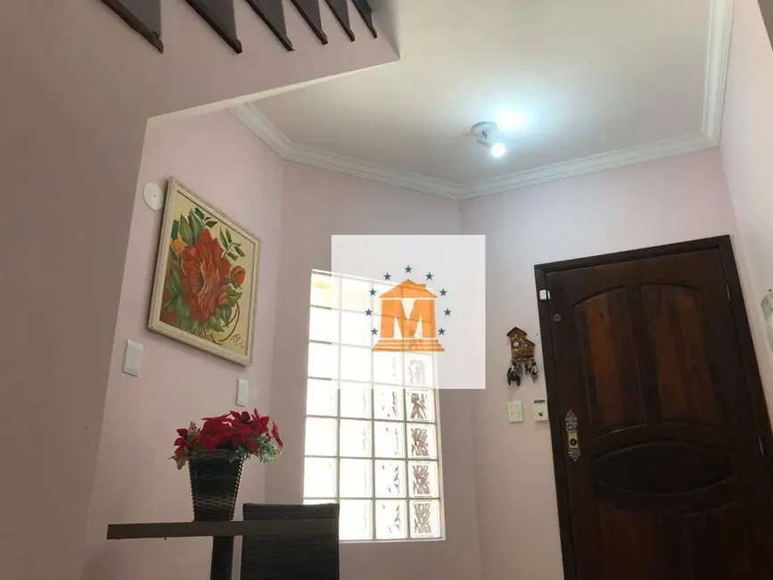 Foto 4 de Sobrado com 4 quartos à venda, 175m2 em Jacarei - SP