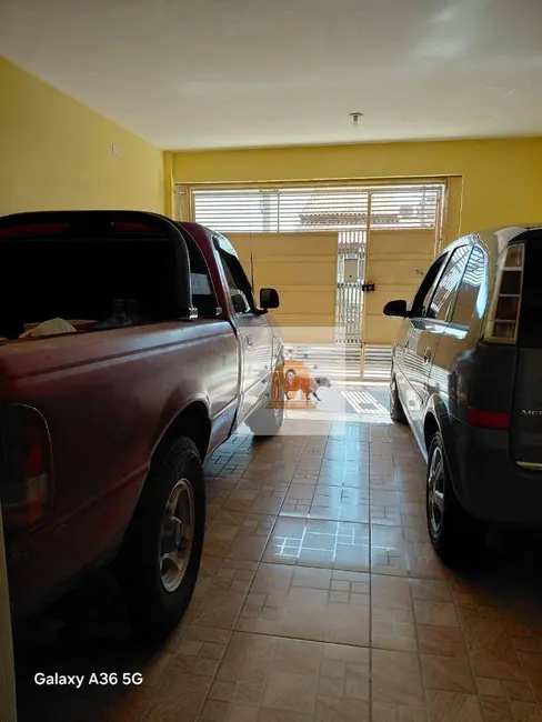 Sobrado com 3 quartos à venda, 125m2 em Vila Ita, Jacarei - SP - imagem 3 Foto 3 de Sobrado com 3 quartos à venda, 125m2 em Vila Ita, Jacarei - SP