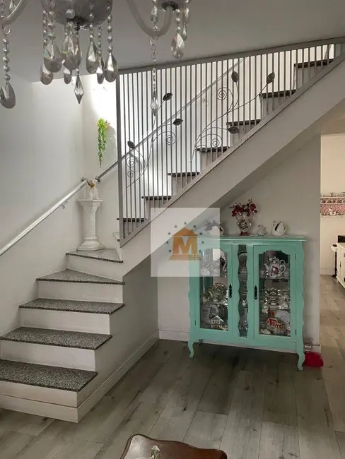 Foto 6 de Sobrado com 4 quartos à venda, 150m2 em Vila Formosa, Jacarei - SP