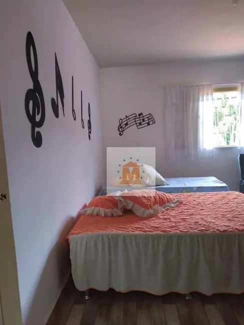 Sobrado com 3 quartos à venda, 1921m2 em Santa Branca - SP - imagem 3 Foto 3 de Sobrado com 3 quartos à venda, 1921m2 em Santa Branca - SP