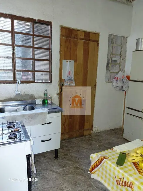 Foto 2 de Casa com 2 quartos à venda, 125m2 em Jardim Esperança, Jacarei - SP