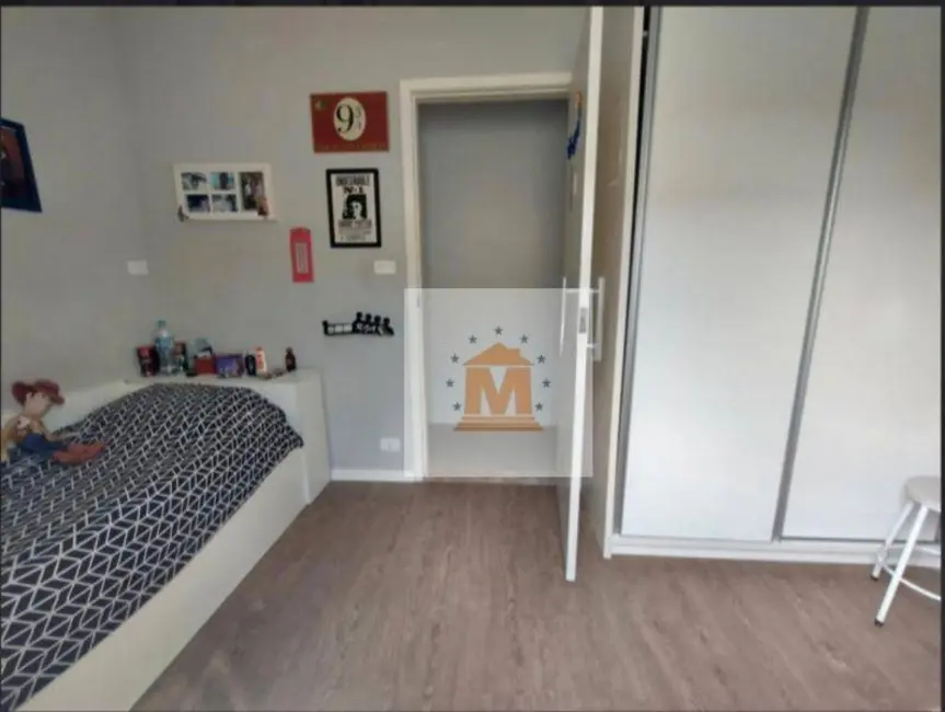 Foto 4 de Casa com 3 quartos à venda, 150m2 em Parque Santo Antônio, Jacarei - SP