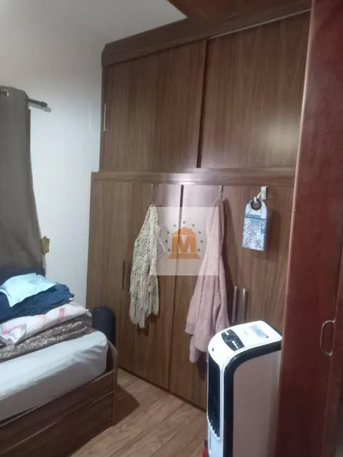 Foto 9 de Sobrado com 4 quartos à venda, 175m2 em Parque Santo Antônio, Jacarei - SP