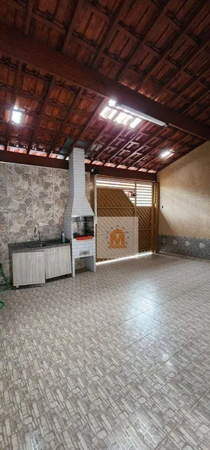 Foto 2 de Casa com 2 quartos à venda, 126m2 em Jardim Santa Marina, Jacarei - SP