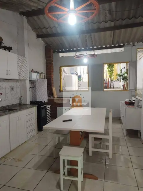 Foto 5 de Casa com 2 quartos à venda, 225m2 em Jardim Santo Antônio da Boa Vista, Jacarei - SP