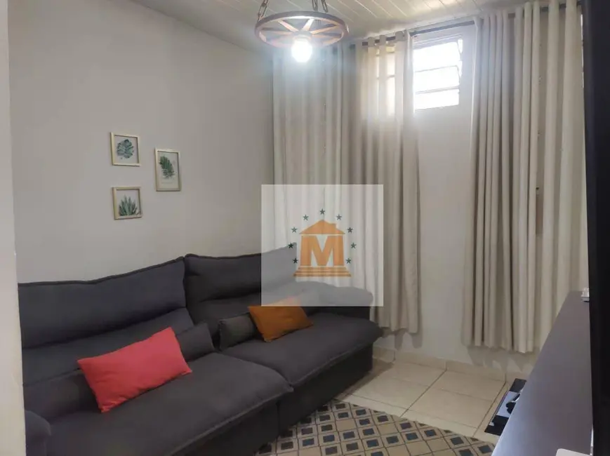Foto 9 de Casa com 2 quartos à venda, 225m2 em Jardim Santo Antônio da Boa Vista, Jacarei - SP
