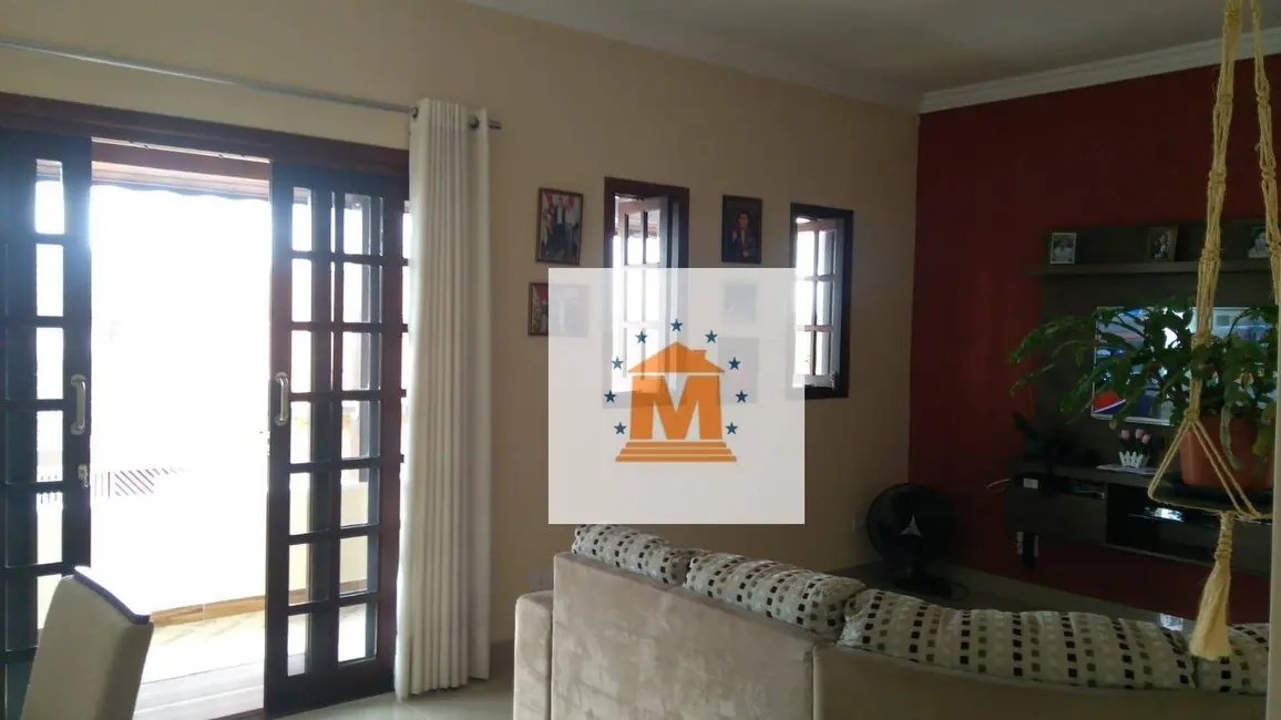 Foto 5 de Sobrado com 3 quartos à venda, 250m2 em Jardim Terras de São João, Jacarei - SP