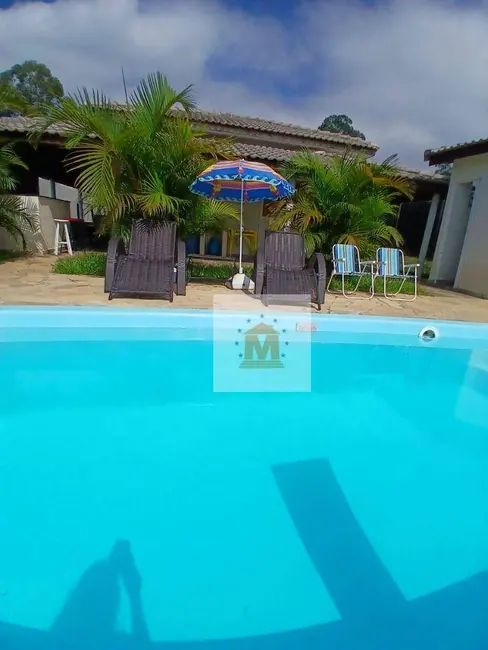 Chácara com 2 quartos à venda, 1204m2 em São João da Boa Vista, Cacapava - SP - imagem 4 Foto 4 de Chácara com 2 quartos à venda, 1204m2 em São João da Boa Vista, Cacapava - SP