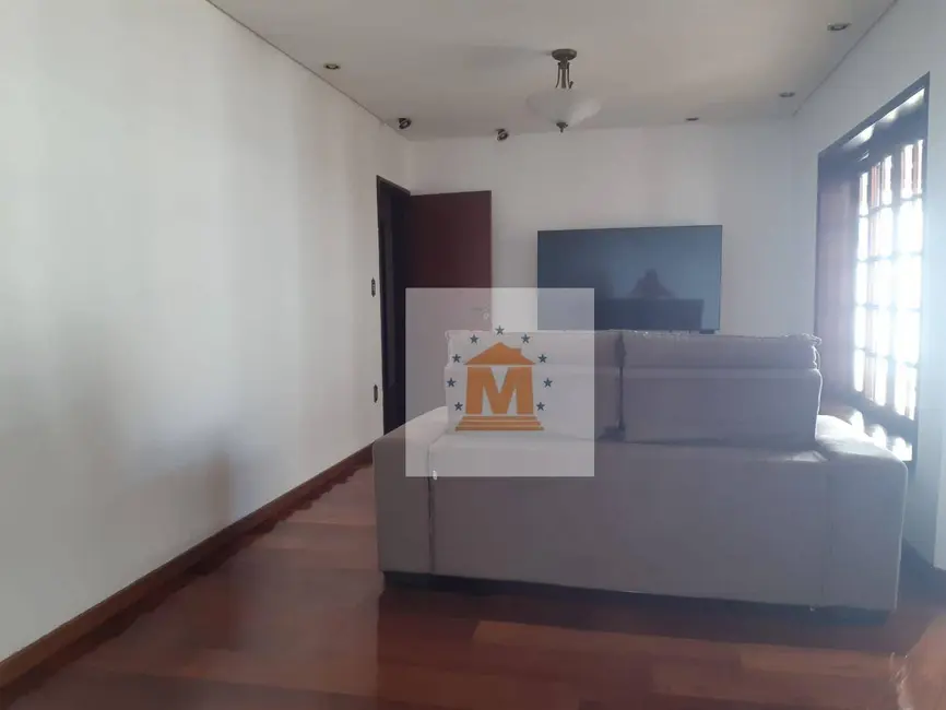 Foto 6 de Casa com 4 quartos à venda, 553m2 em Vila Santos, Cacapava - SP