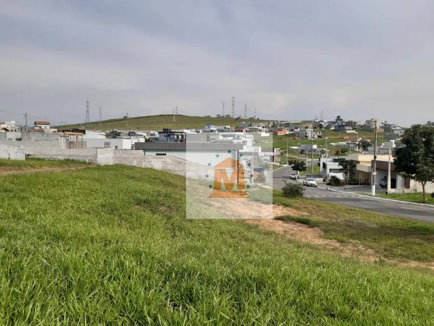 Foto 2 de Terreno / Lote à venda, 261m2 em Cacapava - SP