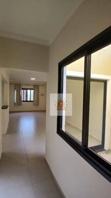 Foto 9 de Casa com 3 quartos à venda, 187m2 em Jardim Altos de Santana II, Jacarei - SP