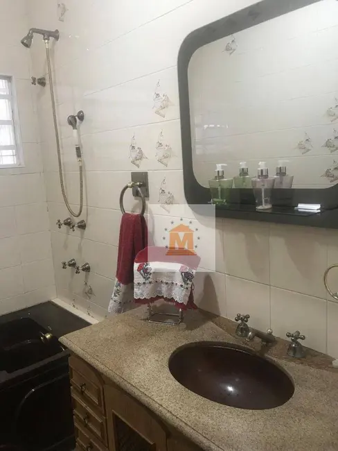 Foto 8 de Casa com 3 quartos à venda, 286m2 em Centro, Jacarei - SP