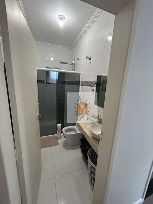 Foto 9 de Sobrado com 3 quartos à venda, 231m2 em Jardim Jacinto, Jacarei - SP