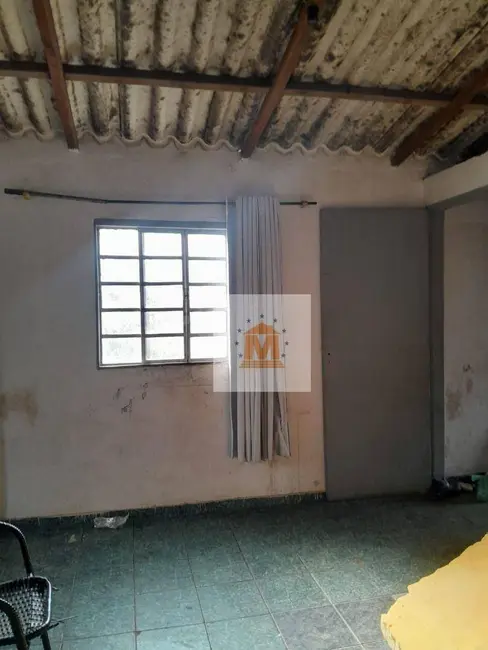 Foto 2 de Casa com 1 quarto à venda, 175m2 em Cidade Salvador, Jacarei - SP