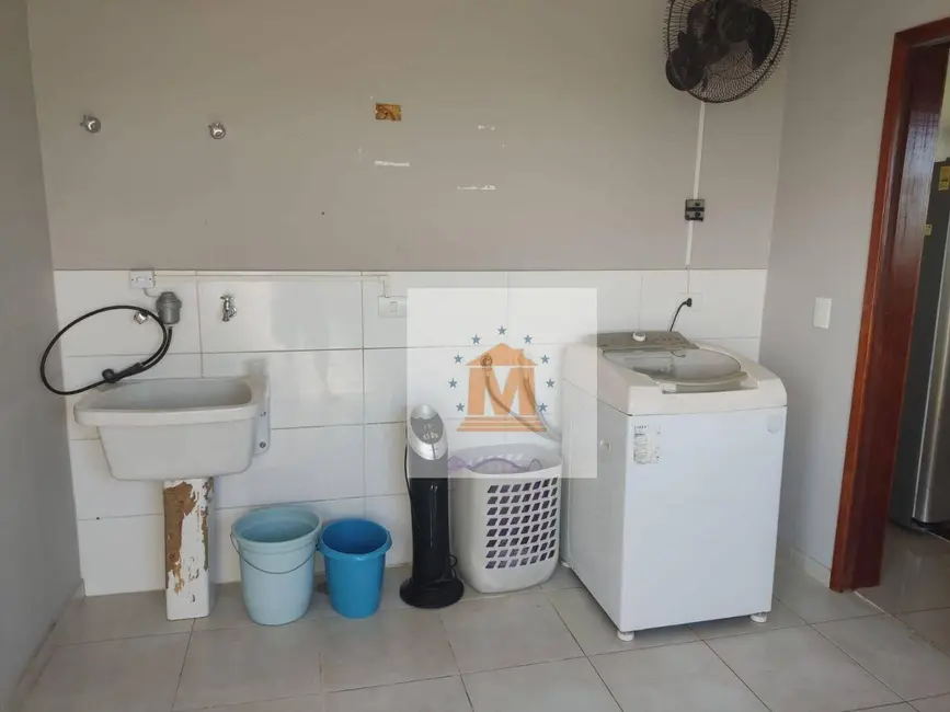 Foto 5 de Sobrado com 3 quartos à venda, 1600m2 em Jacarei - SP