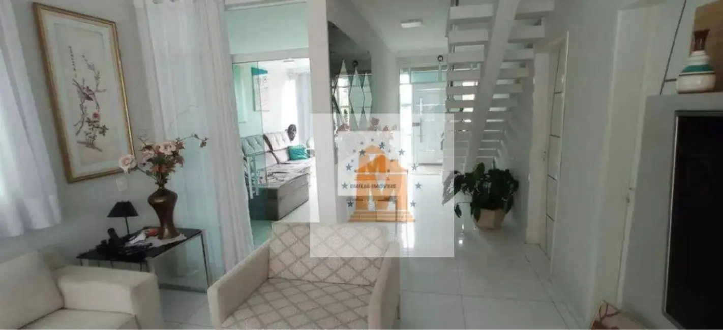 Sobrado com 3 quartos à venda, 275m2 em Jacarei - SP - imagem 1 Foto 1 de Sobrado com 3 quartos à venda, 275m2 em Jacarei - SP