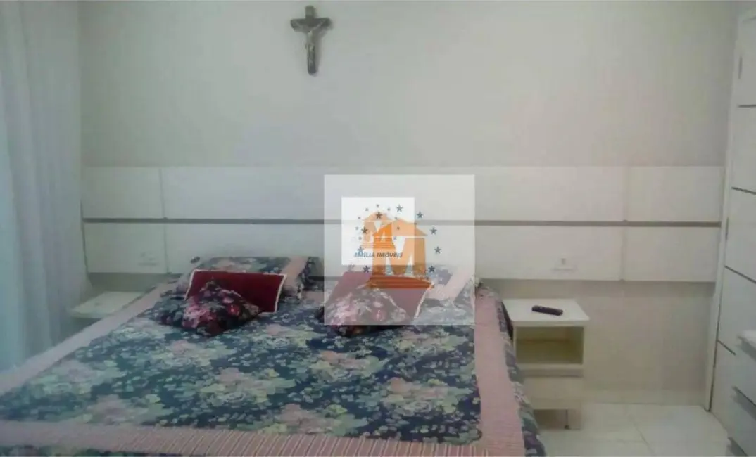 Sobrado com 3 quartos à venda, 275m2 em Jacarei - SP - imagem 8 Foto 8 de Sobrado com 3 quartos à venda, 275m2 em Jacarei - SP