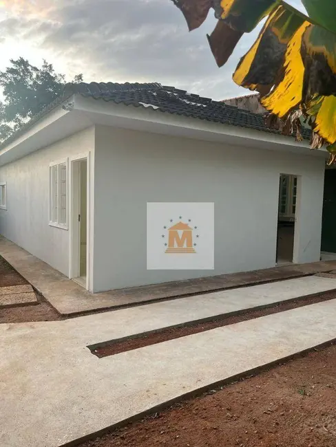 Foto 2 de Casa com 2 quartos à venda, 170m2 em Sao Jose Dos Campos - SP