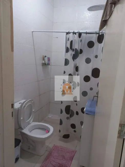 Foto 4 de Casa com 2 quartos à venda, 150m2 em Vila Zezé, Jacarei - SP