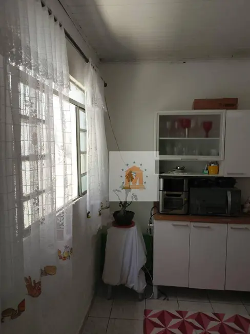 Foto 3 de Casa com 2 quartos à venda, 190m2 em Vila Formosa, Jacarei - SP