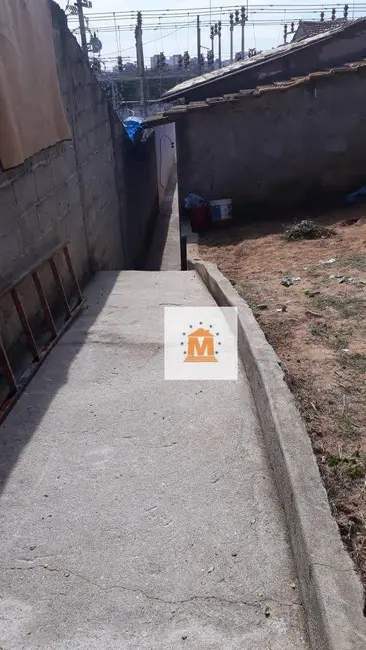 Foto 2 de Casa com 2 quartos à venda, 190m2 em Vila Formosa, Jacarei - SP