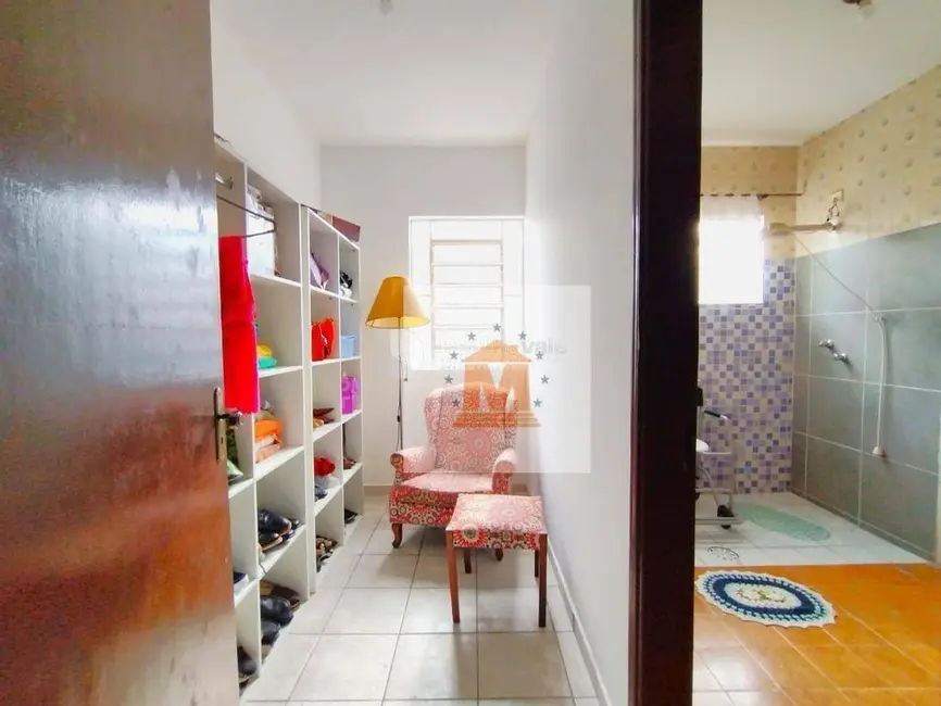 Foto 9 de Casa com 3 quartos à venda, 340m2 em Sao Jose Dos Campos - SP