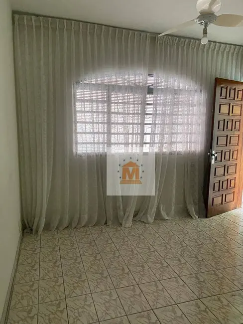 Foto 7 de Casa com 2 quartos à venda, 150m2 em Jardim das Indústrias, Jacarei - SP