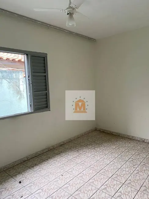 Foto 8 de Casa com 2 quartos à venda, 150m2 em Jardim das Indústrias, Jacarei - SP