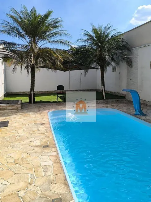 Foto 1 de Sobrado com 3 quartos à venda, 405m2 em Parque dos Príncipes, Jacarei - SP