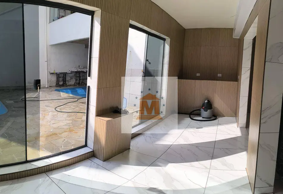 Foto 8 de Sobrado com 3 quartos à venda, 405m2 em Parque dos Príncipes, Jacarei - SP