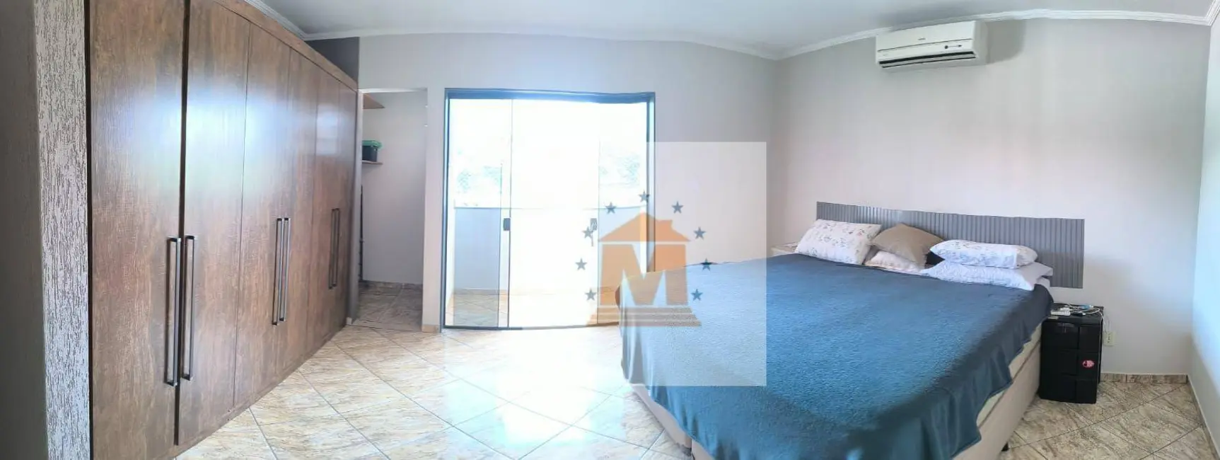 Foto 2 de Sobrado com 3 quartos à venda, 405m2 em Parque dos Príncipes, Jacarei - SP