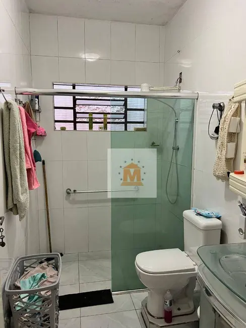 Foto 9 de Casa com 4 quartos à venda, 150m2 em Jardim Esper, Jacarei - SP