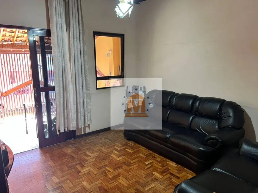 Foto 3 de Casa com 4 quartos à venda, 150m2 em Jardim Esper, Jacarei - SP