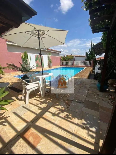 Foto 2 de Sobrado com 2 quartos à venda, 310m2 em Vila Formosa, Jacarei - SP
