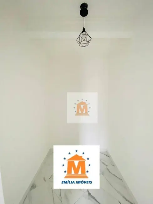 Foto 3 de Sobrado com 3 quartos à venda, 200m2 em Jardim Jacinto, Jacarei - SP