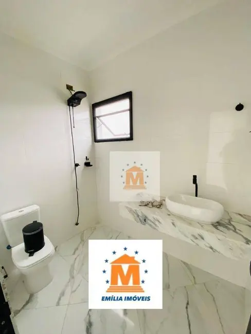 Foto 4 de Sobrado com 3 quartos à venda, 200m2 em Jardim Jacinto, Jacarei - SP