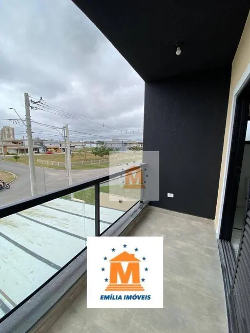 Foto 9 de Sobrado com 3 quartos à venda, 200m2 em Jardim Jacinto, Jacarei - SP