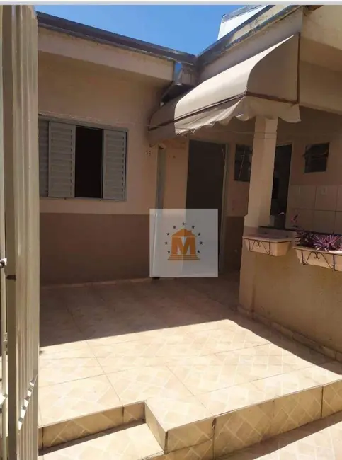 Foto 2 de Casa com 2 quartos à venda em Sao Jose Dos Campos - SP