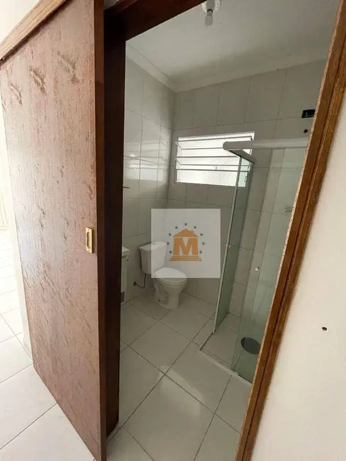 Foto 4 de Casa com 1 quarto à venda, 135m2 em Parque Imperial, Jacarei - SP