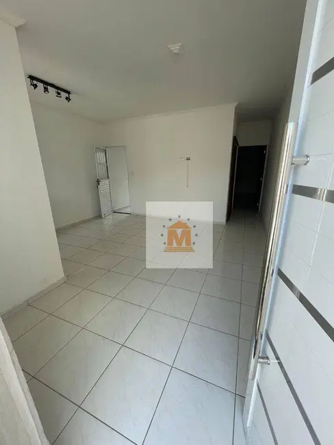 Foto 2 de Casa com 1 quarto à venda, 135m2 em Parque Imperial, Jacarei - SP